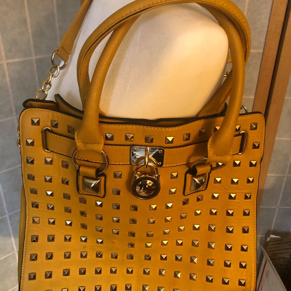 Spring yellow handbag